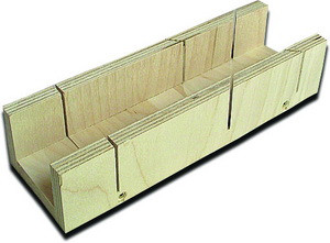PINIE - Gérvágó láda, keményfa 300x100x67mm